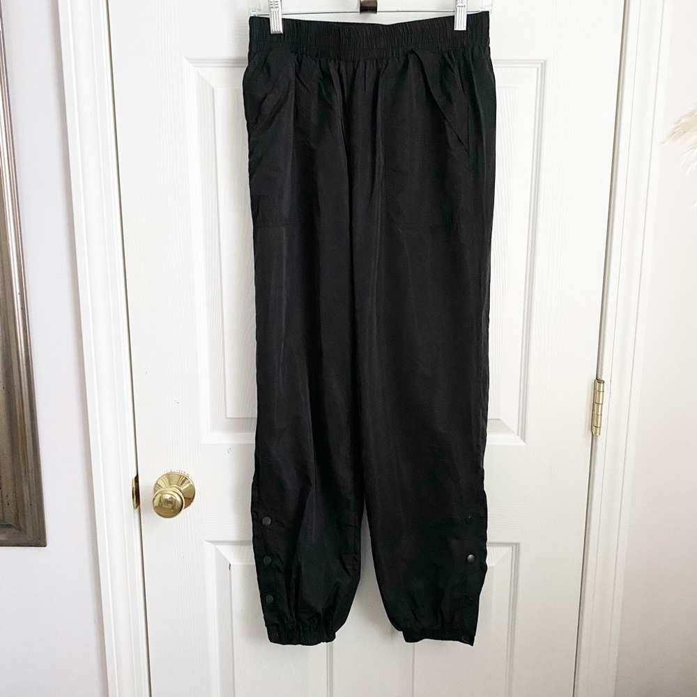 Forever 21 Loose Fit Joggers NWT